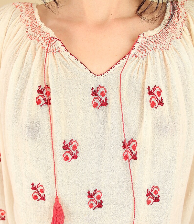 ViNtAgE Romanian Blouse Sheer Gauze Cotton Artisan Made Hand EMBROIDERED Gauzy Tunic Top Shirt SM