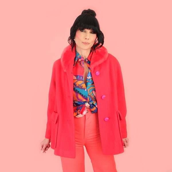 ViNtAgE 60's Fuchsia Coat // 1960's Pink Faux Fur Collar + Rock Candy Buttons // Vtg Wool Coat Jacket