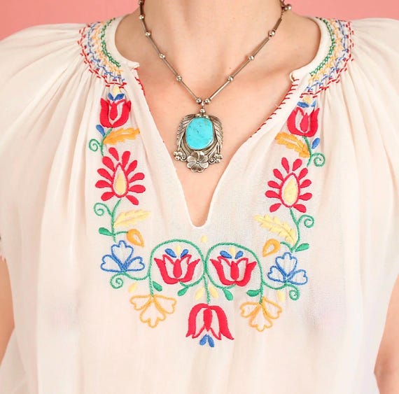 ViNtAgE 30s 40s Hungarian Hand EMBROIDERED Blouse… - image 2