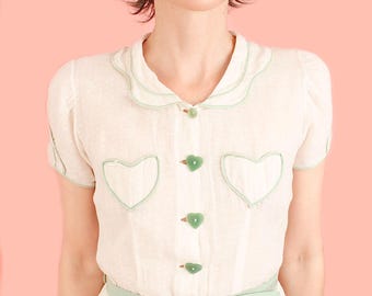 ViNtAgE 30s Hearts Novelty Dress // Swiss Dot Cotton // Heart Pockets and Buttons 1930s // Matching Belt // Small S
