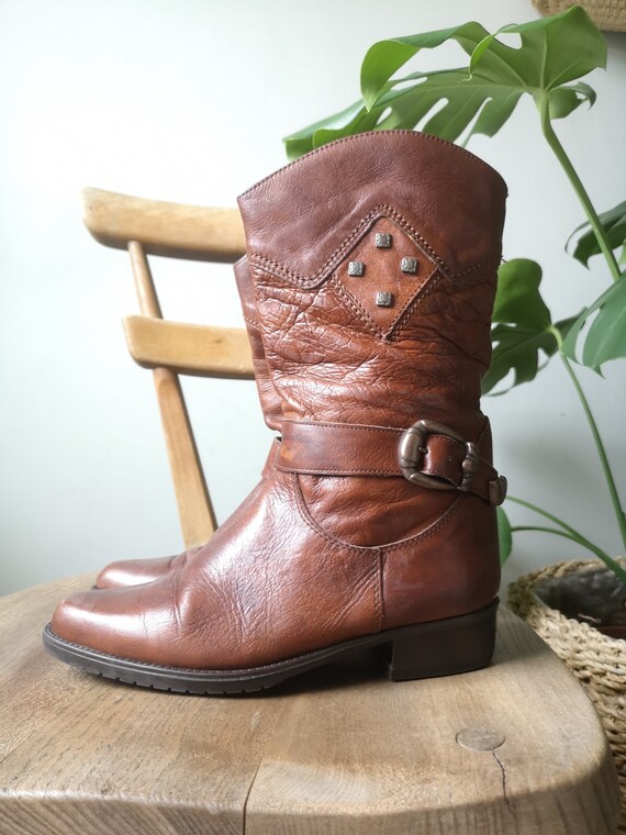 Ladies brown boots size 4 2025