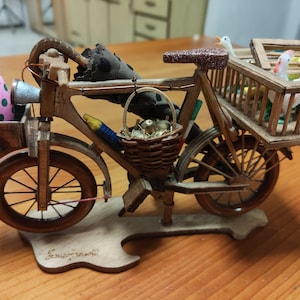 Model of the old-time poultry seller&#39;s bicycle