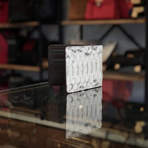 Cartera de lujo personalizada: el regalo perfecto para el Día del Padre con opción de grabado y elegante artesanía. Piel de serpiente auténtica, diseño de serpiente dragón.