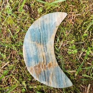 Blue Onyx Calcite Moon Carving