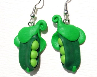 Dangly peapod earrings