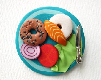 Bagel with Cream Cheese and Lox brooch