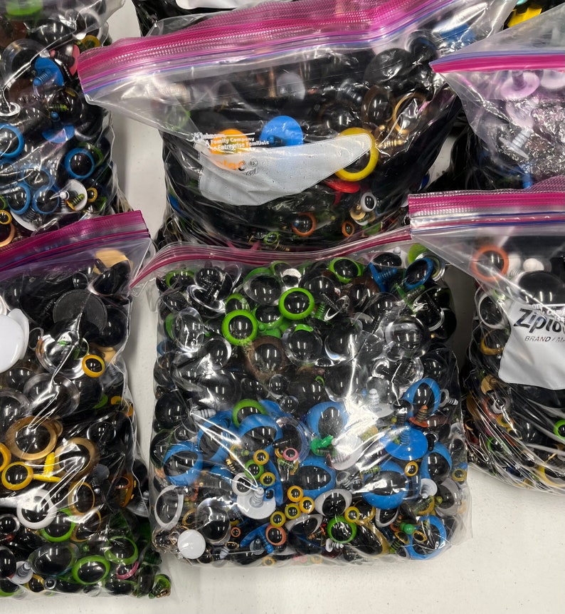 SECONDS Sale 4LB Grab Bags Mixed Colors, Sizes and Styles In Each Bag. Safety Eyes with Small Flaws. Washers Not included. GB-4lb-MIX image 3