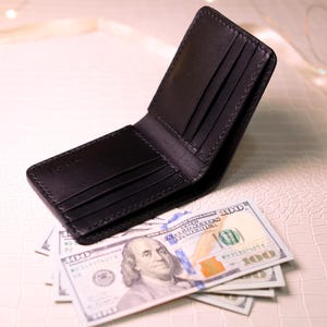 Cartera de cuero negra para hombre: hecha a mano, regalo ideal de Navidad, cuero genuino, envuelta para regalo, regalo perfecto de Año Nuevo para él