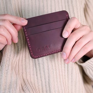 Burgunderrot Crazy Horse Kartenhalter - Minimalistische schlanke Brieftasche, kompakte Echtleder Brieftasche für Karten und Bargeld, perfektes Geschenk