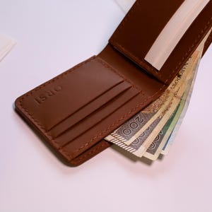 Cartera de piel auténtica marrón para hombre: diseño minimalista y delgado con ranuras para tarjetas y bolsillo para efectivo / Cartera compacta hecha a mano para hombre