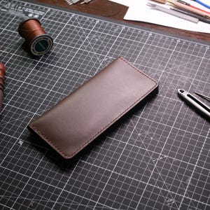 Dunkelbraune Leder Geldbörse für Herren | 8 Kartenfächer, Münzfach & 2 Bargeldfächer | Handmade Geschenk-Ready Design