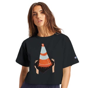 Maglietta girocollo corta da donna dei Pittsburgh Pirates con la scritta "Hoist the Cone" Black