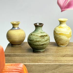 Mini Pottery Vase Gifts for Party Favors, Unique Miniature Tiny Vase, Small Bud Vase Ceramic Gifts for Her, Cute Tiny Pottery Vase Plant Pot