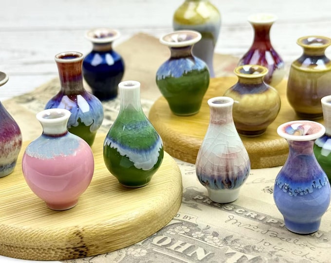Tiny Vase for Cat Whiskers Ceramic Vase Gifts, Tiny Whisker Vase Mini Bud Vase Ceramic Gifts for Cat Owner, Handmade Cat Whisker Vase Gifts