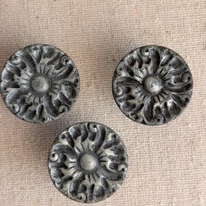 Set of 3 Rosette Chrysanthemum Drawer Cabinet Pulls Knobs Hardware Vintage Pewter Finish