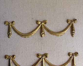 Vintage Gold Tone Draped Ribbon and Bow Swag Wall Decor Furniture Applique