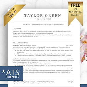 Può includere: Un modello di curriculum vitae con un design moderno, caratterizzato da un accento dorato e uno sfondo floreale. Il modello include sezioni per l'esperienza lavorativa, l'istruzione e le competenze. È progettato per essere compatibile con ATS, il che significa che è formattato in un modo che i sistemi di tracciamento dei candidati possono leggere facilmente.