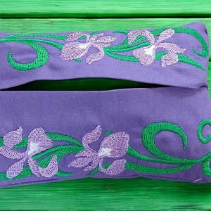 Tissue Holder Embroidered Lily