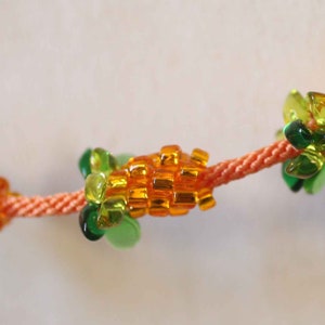 Pumpkin or berry bracelet with button closure Kumihimo tutorial - fun, calorie free, drought tolerant bracelet digital download