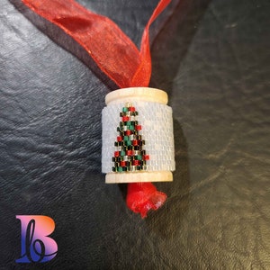 ホリデークリスマスツリーの小さなスプールラップチュートリアル - カラフルで楽しいホリデー