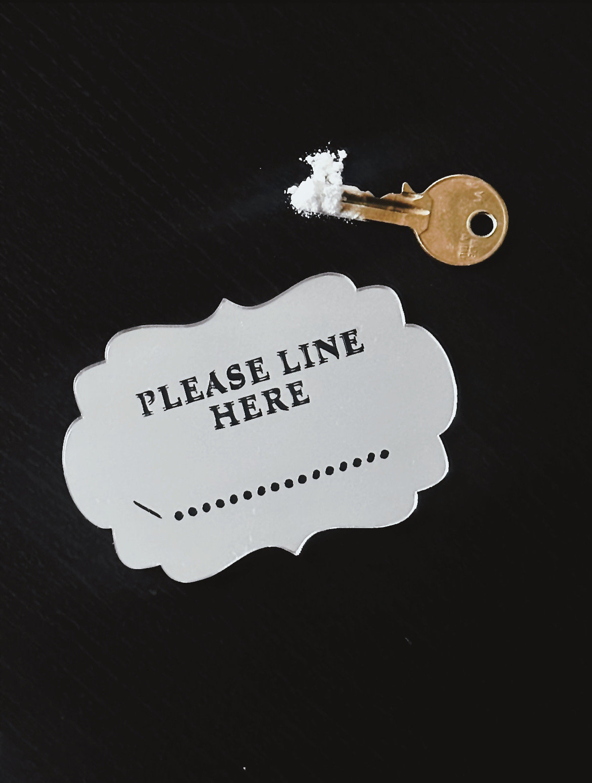 Novelty Cocaine Mirrored Tray | Funny Gag Gift | Quirky & Edgy Accessory