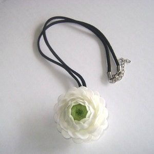 Bridesmaid Gift. White Ranunculus Necklace image 3