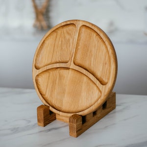 Round Oak Snack Plate with Stand – Wooden Serving Tray with 3 Compartments, Rustic Charcuterie Board, Handmade Kitchen Gift