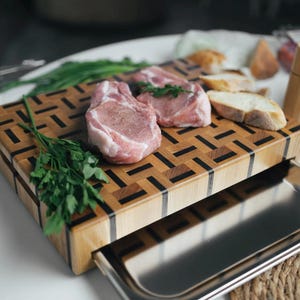 End Grain Cutting Board with Burnt Oak Inserts and Gastro Compartment | Wooden Kitchen Board | Custom Cutting Board | Butcher Block for Meat