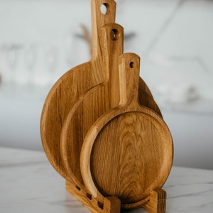 Set of 3 Classic Oak cutting board with handle, Wooden serving board, Kitchen Wooden Board, Round Oak Wooden Cutting Board, Different Size