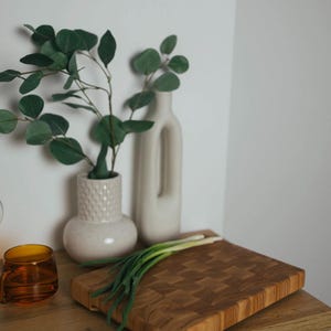 End Grain Oak Cutting Board – Handmade Butcher Block, Large Wooden Chopping Board, Durable Kitchen Gift for Chefs & Home Cooks