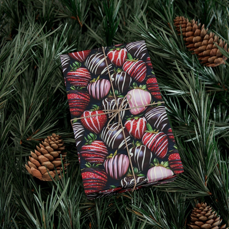 Chocolate covered Strawberries Wrapping Paper: Valentines Gift Wrap, Foodie image 12