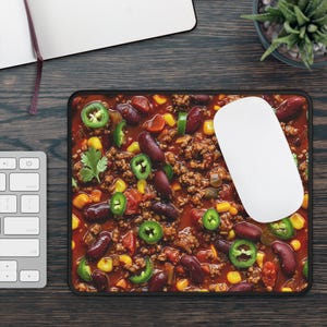 Chili Con Carne Gaming Mouse Pad | 9&quot; x 7&quot; | Beef Stew | Gift | Desk Accessory | Home office | Foodie gift | Mousepad | Chili | Meat | Carne