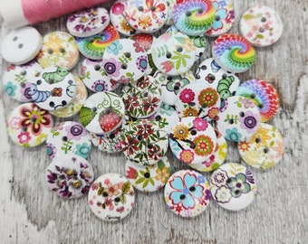 Fun floral pattern wooden buttons, Cute sweater buttons, Wood round buttons, 15mm, 5/8", 2 holes, Set of 10, 20 or 50