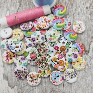 Fun floral pattern wooden buttons, Cute sweater buttons, Wood round buttons, 15mm, 5/8&quot;, 2 holes, Set of 10, 20 or 50