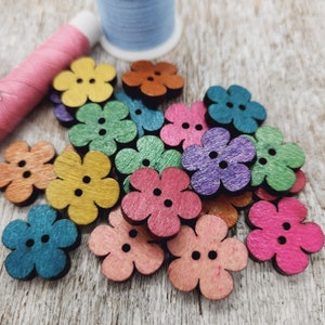 Wooden buttons flowers, Flower shaped buttons, Novelty wood buttons, Cute children buttons, 20mm, 3/4, 2 holes, Set of 10 or 20 image 3