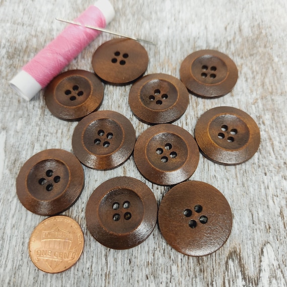 6 Wooden Buttons 2 Hole Round Light Wood Brown Grain Sweater