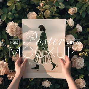 Mockup di poster con persona: realistico, primo piano, mani che tengono la carta, cornice Photoshop PSD con fiori bianchi, arte Boho A3, mockup di stampa artistica A4