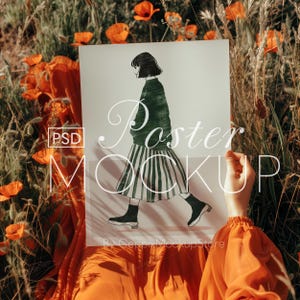 Poster Mockup mit Person Realistische Natur: DIN A Ratio, Nahaufnahme Detail mit Händen, PSD Photoshop Rahmen Boho Grasblumen, Minimal A3, A4