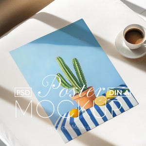 Maqueta de póster en primer plano, papel A4 A3 con sombra detallada sobre mesa interior, plantilla de objeto inteligente ISO de disposición plana, PSD realista para Photoshop