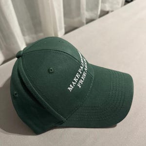 beanie make Palestine free again