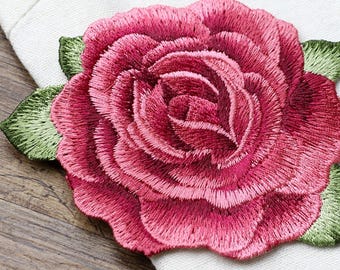 Parche bordado de peonía cosido a mano: aplique floral para coser