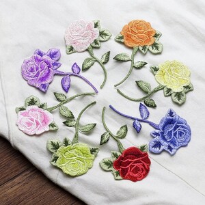 Parches bordados de rosas pequeñas (1 unidad/paquete)