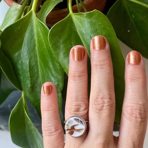 Verstelbare roestvrijstalen ring met gebroken porselein, met vogelmotief