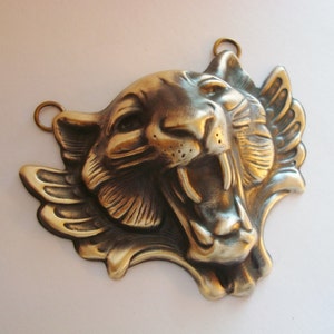 Winged Lion Pendant, Great Detailing, Wonderful Vintage Patina, Rings Metal Bonded For A Quality Jewelry Component, Looks Professional, USA image 3