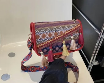 Portable Trendy Bohemian Shoulder Bag Vintage Ethnic Style Crossbody Bag Colorful Embroidery Tassel Handbag