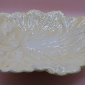 CARLTON WARE Leaf plate