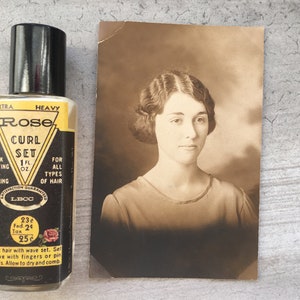 VEGAN ~ 1930&#39;s Rose Curling Fluid ~ Wet Set ~ Hold & Body ~ Rose Curl Set ~ Vintage Hair Set ~ Soft Curls ~ Natural Hairspray