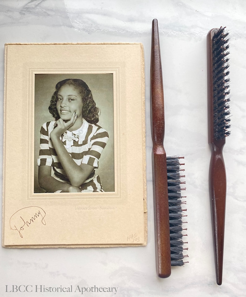 Vintage Style Hairbrush Hair Teasing Brush Powder Brush Natural Wood Natural & Manmade Bristles image 3