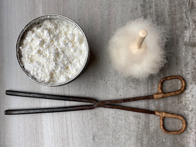 18th Century White Hair and Face Powder Scented With Lavender Toilet de Flora No POO Natural Lavender Dry Shampoo Vintage image 4