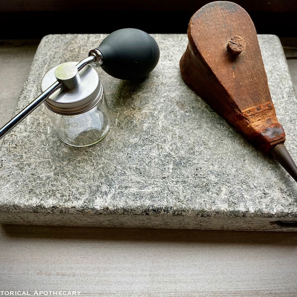 Hair Powder Distributer ~ Dry Shampoo Pump ~ Powdered Deodorant Applicator ~ Hair Powder Applicator Bellows ~ 18th Century Hair Powder